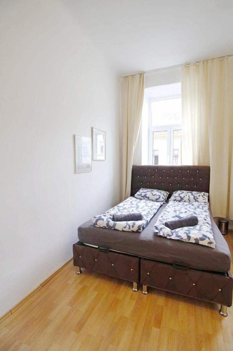 Comfortable Rooms Near Schoenbrunn Palace Vienna Exterior photo